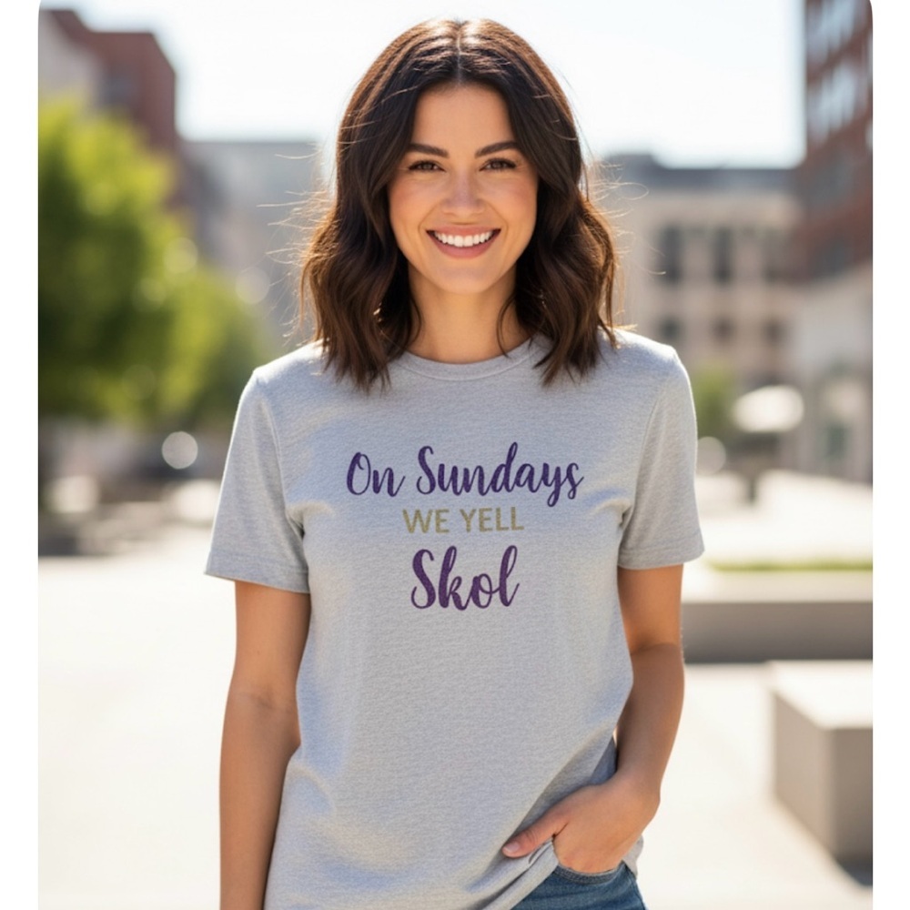 On Sundays We Yell Skol Tee Shirt Size Medium Viking NFL MN Minnesota Football